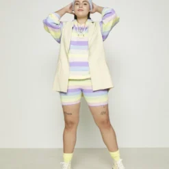 Ellesse PIANIA - Sweatshirt - Multi -Ellesse Elegant Boutique 041b517c91894964aea53d7362bb7651