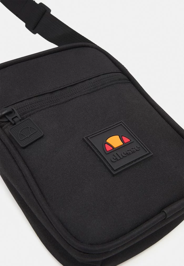 Ellesse SELENA SMALL ITEM BAG UNISEX - Sac Bandoulière - Black 4 Ellesse SELENA SMALL ITEM BAG UNISEX - Sac Bandoulière - Black – Image 4