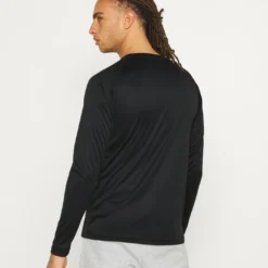 Ellesse WESTORO - T-shirt à Manches Longues - Black 8 Ellesse WESTORO - T-shirt à Manches Longues - Black -Ellesse Elegant Boutique 0a1fb315456a47e587bda49403dbc148