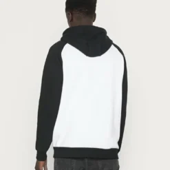 Ellesse TALIAMENTO HOODY - Sweatshirt - White/black -Ellesse Elegant Boutique 0ba269d17e3b4fc687642c529928dc8a