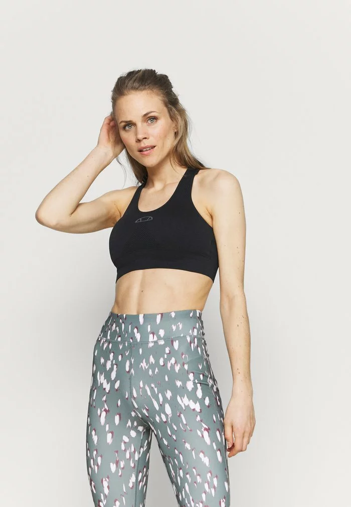 Ellesse GEORJA BRA - Brassières De Sport à Maintien Léger - Black 1 Ellesse GEORJA BRA - Brassières De Sport à Maintien Léger - Black