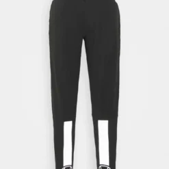 Ellesse FITZ PANT - Pantalon De Survêtement - Black -Ellesse Elegant Boutique 15973585f0c3419f812d472fe935785a