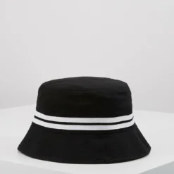 Ellesse LORENZO BUCKET HAT UNISEX - Chapeau - Black -Ellesse Elegant Boutique 173c7957e93e4c37a3b4a4931c7fb661