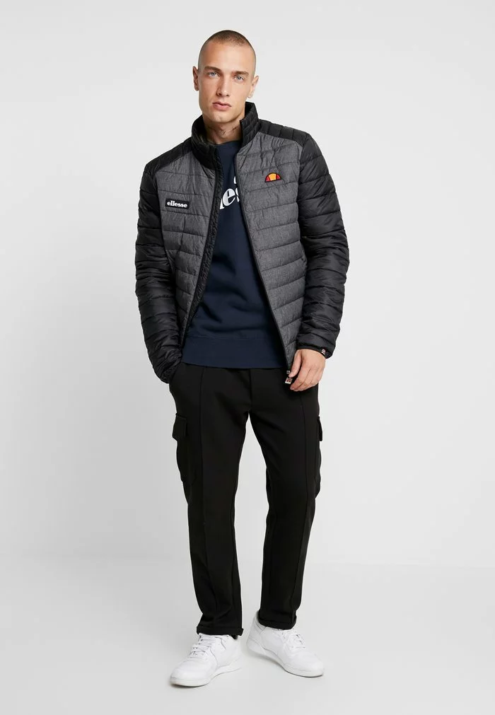 Ellesse SUCCISO - Sweatshirt - Navy 2 Ellesse SUCCISO - Sweatshirt - Navy – Image 2