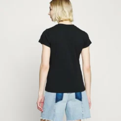 Ellesse MABARE - T-shirt Imprimé - Black/anthracite -Ellesse Elegant Boutique 2014a0da78bd4f629cf44665f29c61d4