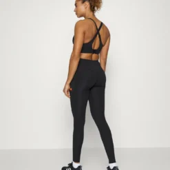 Ellesse MOONLIGHT LEGGING - Collants - Black -Ellesse Elegant Boutique 24f768e0fcf04a86a80e98699d939855