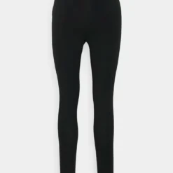 Ellesse SARAYNA HOODY & LEGGING SET - Survêtement - Black 12 Ellesse SARAYNA HOODY & LEGGING SET - Survêtement - Black -Ellesse Elegant Boutique 28fb746cae6d4602a10dab136e21634f