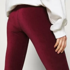 Ellesse FLORIE - Pantalon Classique - Burgundy 9 Ellesse FLORIE - Pantalon Classique - Burgundy -Ellesse Elegant Boutique 2a65da9a6e3c437a8a8e23278723cfcb