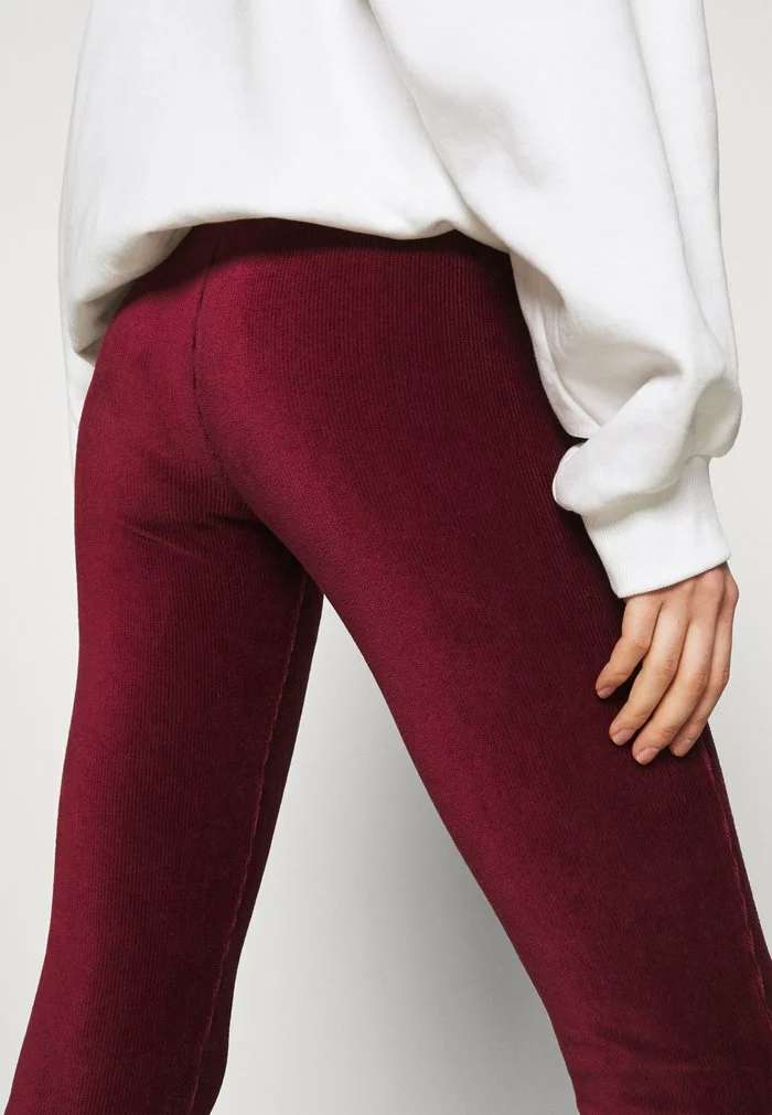 Ellesse FLORIE - Pantalon Classique - Burgundy 5 Ellesse FLORIE - Pantalon Classique - Burgundy – Image 5