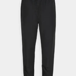 Ellesse STOREO - Pantalon De Survêtement - Black 8 Ellesse STOREO - Pantalon De Survêtement - Black -Ellesse Elegant Boutique 2d17a536a6304bdb8ce0ae55c01c2512