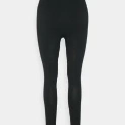 Ellesse BLANKA - Collants - Black 13 Ellesse BLANKA - Collants - Black -Ellesse Elegant Boutique 2f3cc44a915744f98eb7f68598fd2756