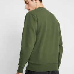 Ellesse SUCCISO - Sweatshirt - Khaki -Ellesse Elegant Boutique 32a110fa96fa4300b417f1f1662e8b48