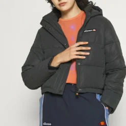 Ellesse MONOLIS REFLECTIVE - Veste D'hiver - Black -Ellesse Elegant Boutique 36c4bd261d8b4f8992346d3530fb8d05