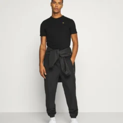 Ellesse NATARIO - T-shirt Basique - Black -Ellesse Elegant Boutique 392cd3a2bcef40b8a27539087e44e8b7