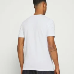 Ellesse TRISCIA TEE - T-shirt Imprimé - White 9 Ellesse TRISCIA TEE - T-shirt Imprimé - White -Ellesse Elegant Boutique 3fef3bdf4afc4c2dba180187247e2dc6