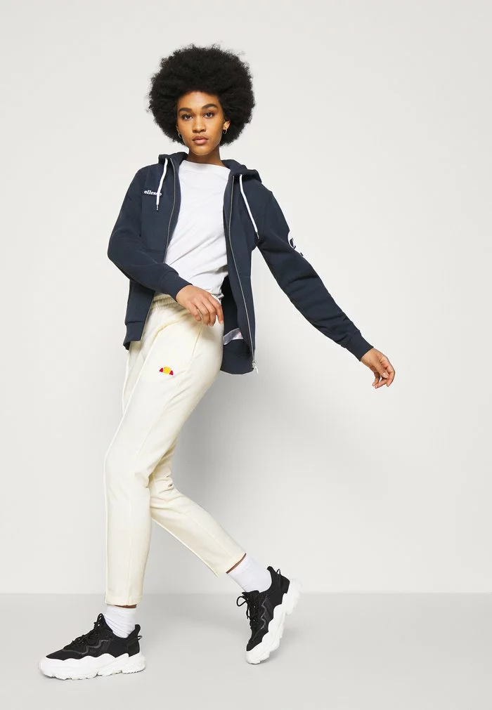 Ellesse ADALINA - Pantalon De Survêtement - Beige 4 Ellesse ADALINA - Pantalon De Survêtement - Beige – Image 4