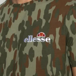 Ellesse VOODOO CAMO - T-shirt Imprimé - Khaki -Ellesse Elegant Boutique 4231bb3701bb456d92912e57a43f92a3
