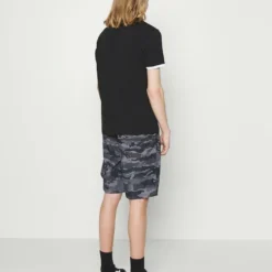 Ellesse LAVAREDO - Short - Grey -Ellesse Elegant Boutique 44eb41c2007e48eab1a44556dcf2d09e