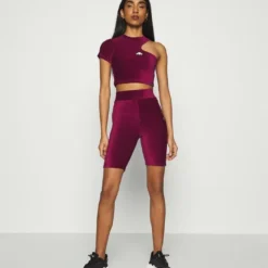 Ellesse MARGIOT - T-shirt Imprimé - Burgundy 9 Ellesse MARGIOT - T-shirt Imprimé - Burgundy -Ellesse Elegant Boutique 4746596a1d7040a5ade977ff86c1bbb6
