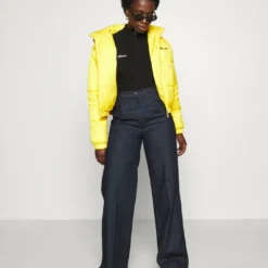 Ellesse VIVIENNE - T-shirt à Manches Longues - Black -Ellesse Elegant Boutique 4cef50341522425785b7def6129bf2e8