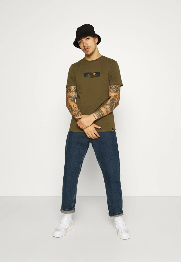 Ellesse OMBRONO - T-shirt Imprimé - Khaki 2 Ellesse OMBRONO - T-shirt Imprimé - Khaki – Image 2