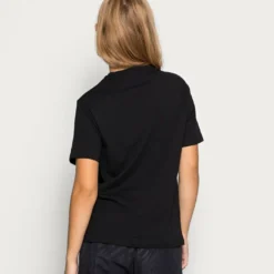 Ellesse LILLIUM TEE - T-shirt Imprimé - Black-smu -Ellesse Elegant Boutique 4f1d637ab534497581d4f1d6e35b323a