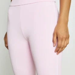 Ellesse CONO CYCLE - Short - Light Pink -Ellesse Elegant Boutique 600ea69d1a00493fb7ae55c0bc2f1651