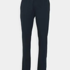 Ellesse TOMMA LOUNGEWEAR SETS - Pyjama - Navy 9 Ellesse TOMMA LOUNGEWEAR SETS - Pyjama - Navy -Ellesse Elegant Boutique 60c2104e6e624c40bfc6e6dca8f3d479