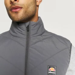 Ellesse JUNERO WATER REACTIVE GILET - Veste Sans Manches - Dark Grey -Ellesse Elegant Boutique 6a4b1d16a79d46308db4803d9ef52437