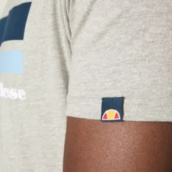 Ellesse RIAN - T-shirt Imprimé - Grey 12 Ellesse RIAN - T-shirt Imprimé - Grey -Ellesse Elegant Boutique 6ce6ab7a5d7341a18a820a741324a113