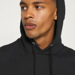 Ellesse Sweat à Capuche - Black -Ellesse Elegant Boutique 6effa9edc4d64d4192df347fd58bc499