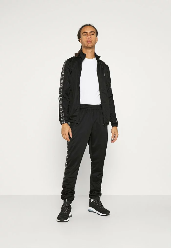 Ellesse RAYLO JOG SUIT - Survêtement - Black 2 Ellesse RAYLO JOG SUIT - Survêtement - Black – Image 2