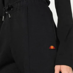 Ellesse PANT - Pantalon De Survêtement - Black 9 Ellesse PANT - Pantalon De Survêtement - Black -Ellesse Elegant Boutique 7b6ff61a28494d7b9946661885801fa1