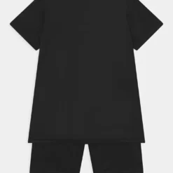 Ellesse GERARIO TEE SET - T-shirt Imprimé - Black -Ellesse Elegant Boutique 7d295a6e4f904a99acc3671d9f82a65d