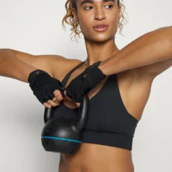 Ellesse ASHTONE BRA - Brassières De Sport à Maintien Normal - Black 9 Ellesse ASHTONE BRA - Brassières De Sport à Maintien Normal - Black -Ellesse Elegant Boutique 83a436716023421487cb9ba638a0fc5a