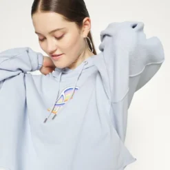 Ellesse DOPO OH HOODY - Sweatshirt - Light Blue -Ellesse Elegant Boutique 855a81cb32e742ac8d7808d7dc277ecd