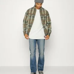 Ellesse AVIS TEE - T-shirt Imprimé - Off White 7 Ellesse AVIS TEE - T-shirt Imprimé - Off White -Ellesse Elegant Boutique 85c0baae0a474ed58313059a72aaa7c1