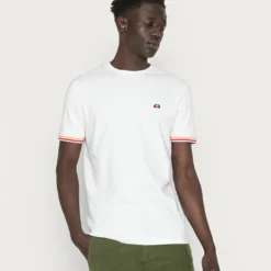 Ellesse TOWERS - T-shirt Basique - White 7 Ellesse TOWERS - T-shirt Basique - White -Ellesse Elegant Boutique 89b10c589e4c4d628dd6b43cc5c05b41