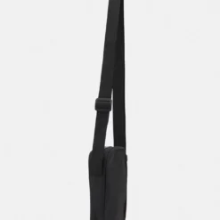 Ellesse SELENA SMALL ITEM BAG UNISEX - Sac Bandoulière - Black 5 Ellesse SELENA SMALL ITEM BAG UNISEX - Sac Bandoulière - Black -Ellesse Elegant Boutique 8cecdee1efa149b08edc8ceac8e3a996