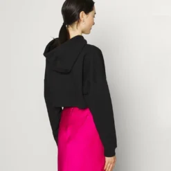 Ellesse REEDIA - Sweat à Capuche - Black 9 Ellesse REEDIA - Sweat à Capuche - Black -Ellesse Elegant Boutique 8f780cb4d2af4010a0e3be1480e6657d