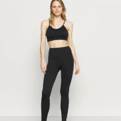 Ellesse ELIANA - Brassières De Sport à Maintien Léger - Black -Ellesse Elegant Boutique 9133a6d7dfc4480781ec4749ca3f5726