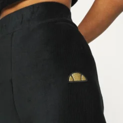 Ellesse HERIA - Short - Black -Ellesse Elegant Boutique 93ce217913cc46f7b8614c94ba884df4