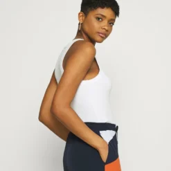 Ellesse RACE TRACK PANT - Pantalon De Survêtement - Green -Ellesse Elegant Boutique 968d501b644b4c1b8ebb56ab90169d63