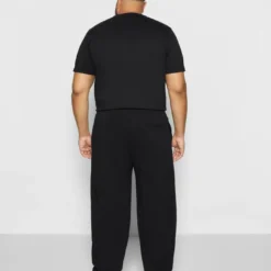 Ellesse NIORO PANT - Pantalon De Survêtement - Black 10 Ellesse NIORO PANT - Pantalon De Survêtement - Black -Ellesse Elegant Boutique 9b5f29efc81d401ba90bd2384c657513