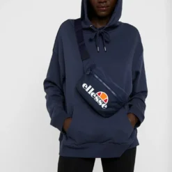 Ellesse ROSCA - Sac Banane - Navy 13 Ellesse ROSCA - Sac Banane - Navy -Ellesse Elegant Boutique 9bfb877c6c2840859faf5322a389e6e3