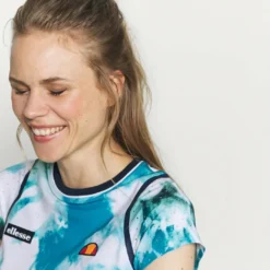 Ellesse GUSCIO TEE - T-shirt Imprimé - Multicoloured 9 Ellesse GUSCIO TEE - T-shirt Imprimé - Multicoloured -Ellesse Elegant Boutique 9cbc063eeaea47aba57afdec68e09f51