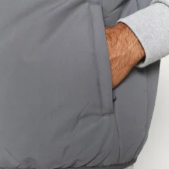 Ellesse JUNERO WATER REACTIVE GILET - Veste Sans Manches - Dark Grey -Ellesse Elegant Boutique 9d6c5d953ad34950bd17bfc3f28b5fcc