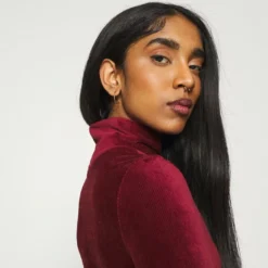 Ellesse LOISA - T-shirt à Manches Longues - Burgundy -Ellesse Elegant Boutique 9f06060781e249d4bccaaa38035a9b5a