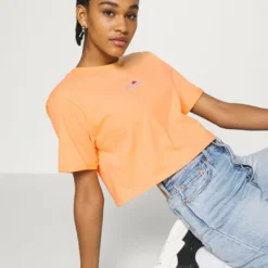 Ellesse NANCIE - T-shirt Imprimé - Light Orange -Ellesse Elegant Boutique a0070053cd024685862dbd5b00b87c94