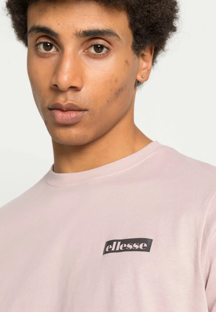 Ellesse OULAN SET - T-shirt Basique - Light Pink 5 Ellesse OULAN SET - T-shirt Basique - Light Pink – Image 5